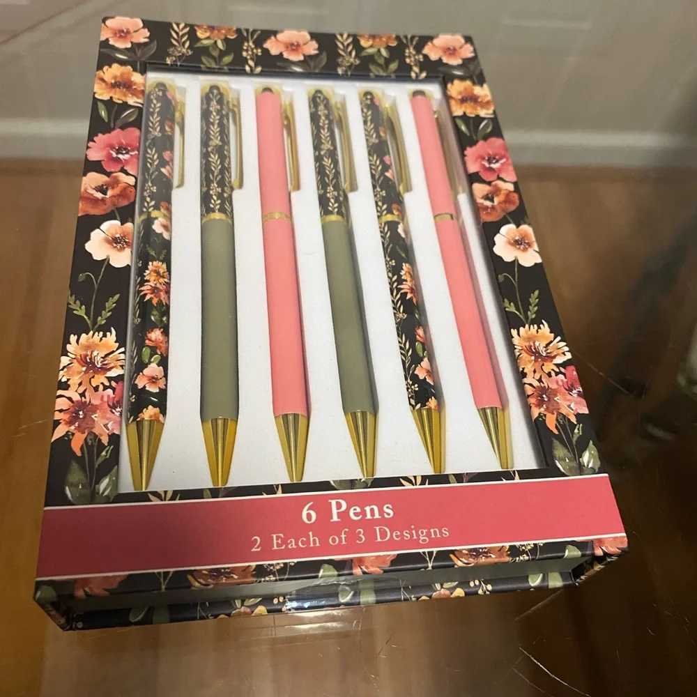 Beautiful 3 Different Designs Lady  Jayne Ltd  6 Pen Stylos
